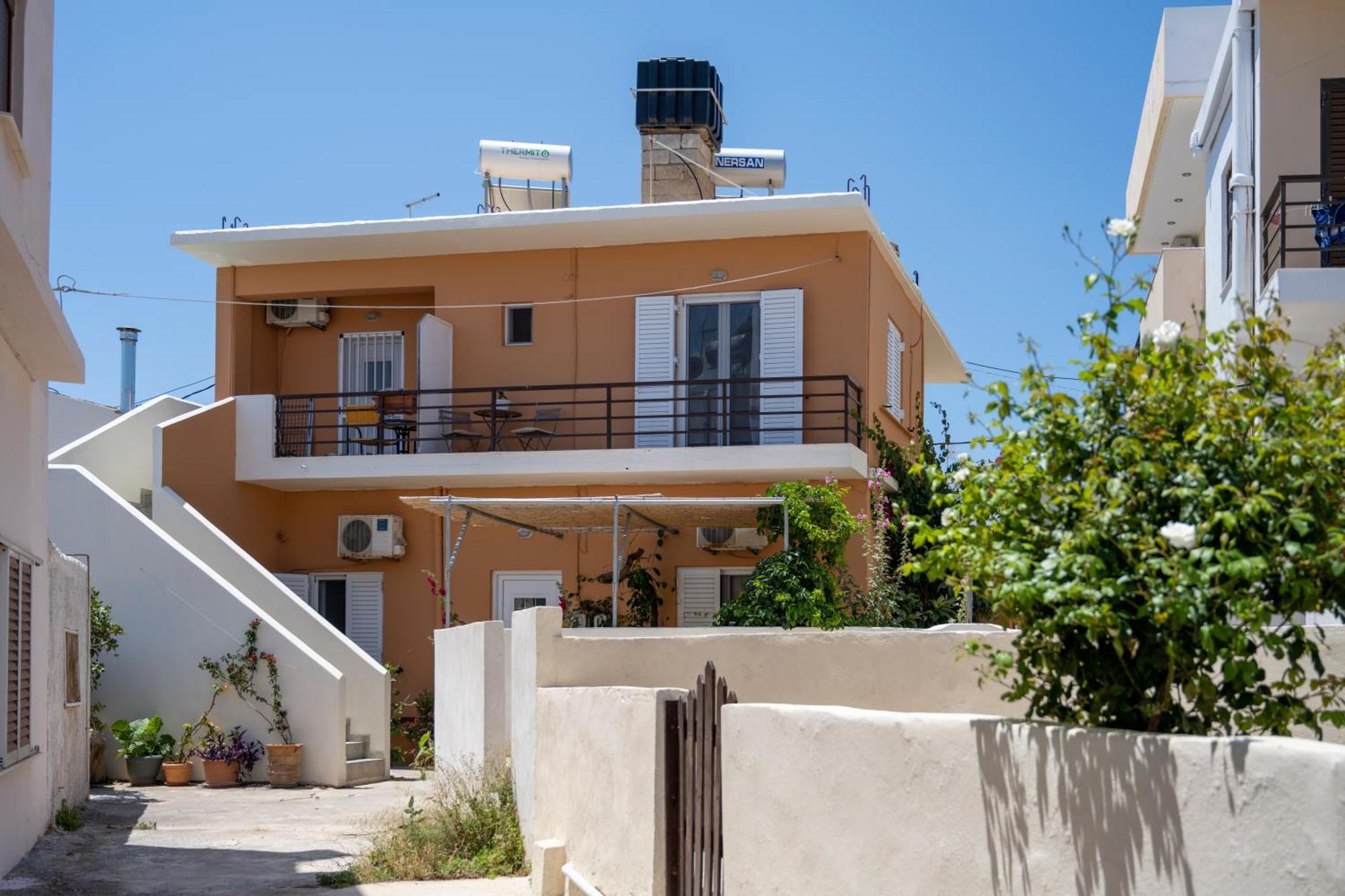 Katerina Rooms & Studios ปาเลกาสตรอน ภายนอก รูปภาพ