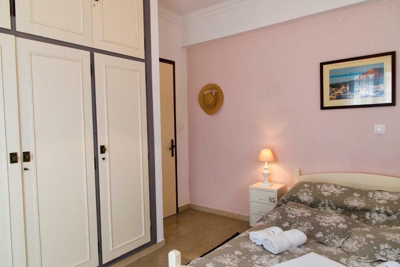 Katerina Rooms & Studios ปาเลกาสตรอน ภายนอก รูปภาพ