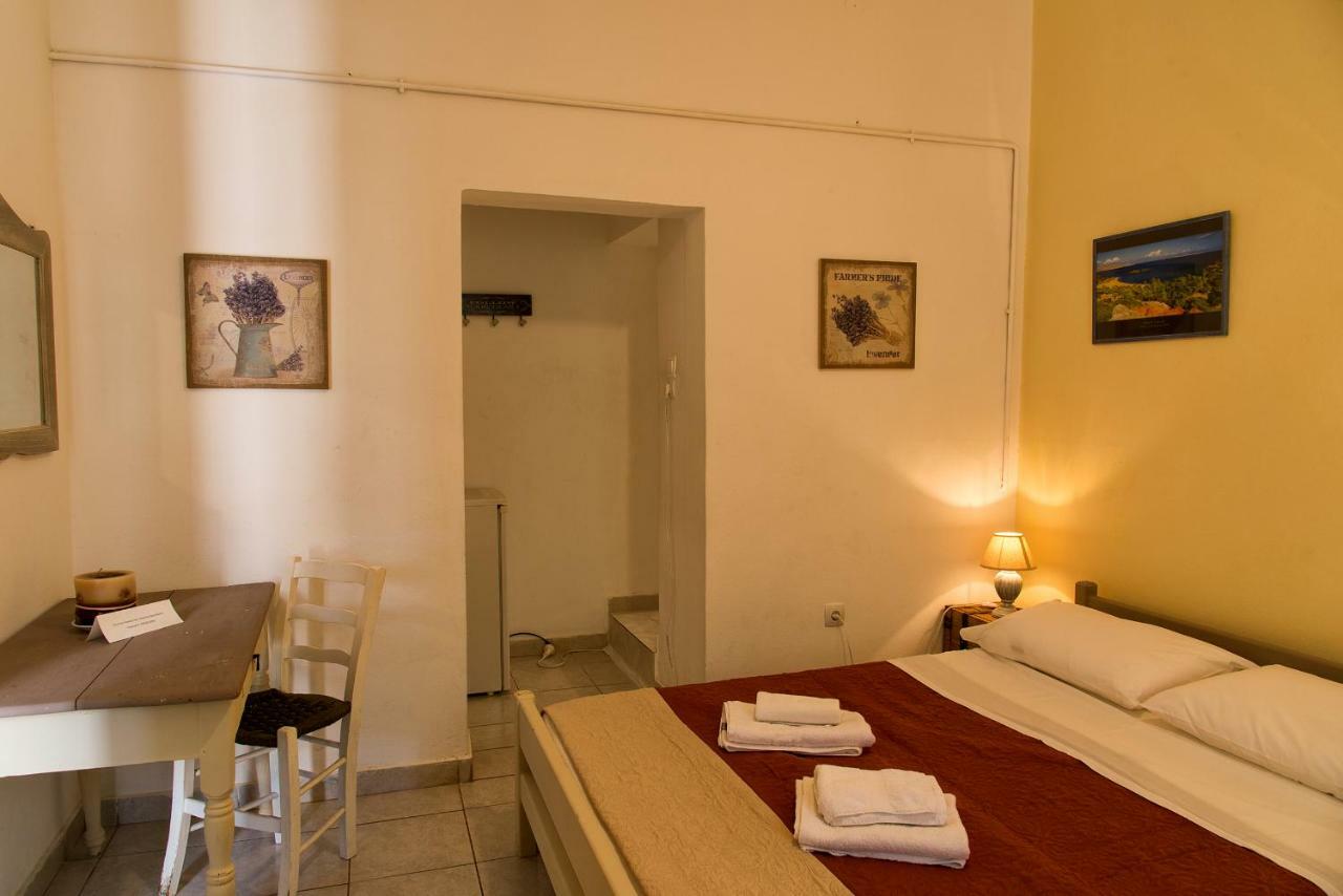 Katerina Rooms & Studios ปาเลกาสตรอน ภายนอก รูปภาพ